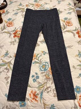 Women’s M leggings